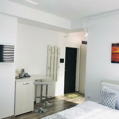 Studio For 2 In Summerland * Mamaia