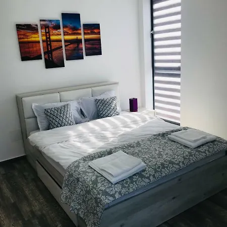 Studio For 2 In Summerland * Mamaia